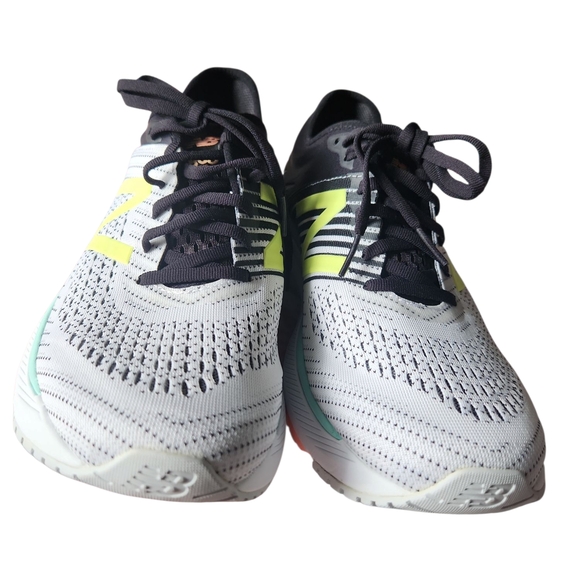 New Balance 860Women's Running Shoes - SIZE 11.5 WIDE - Picture 2 of 6